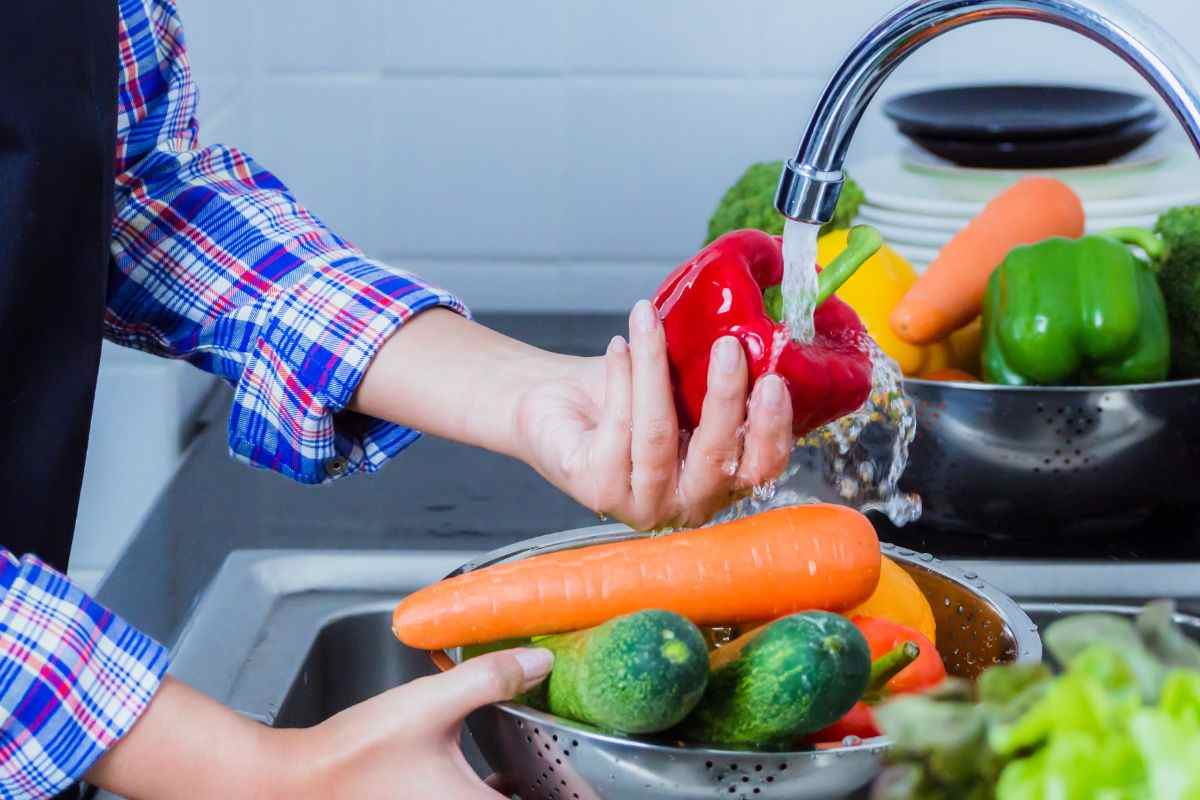 Lavare bene ortaggi frutta e verdura