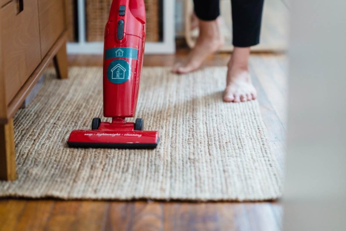 Aspirapolvere su tappeto