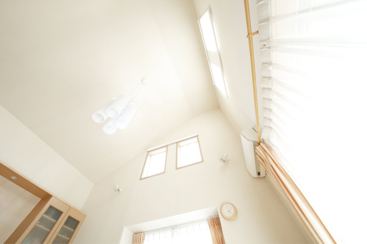 Un soffitto molto alto