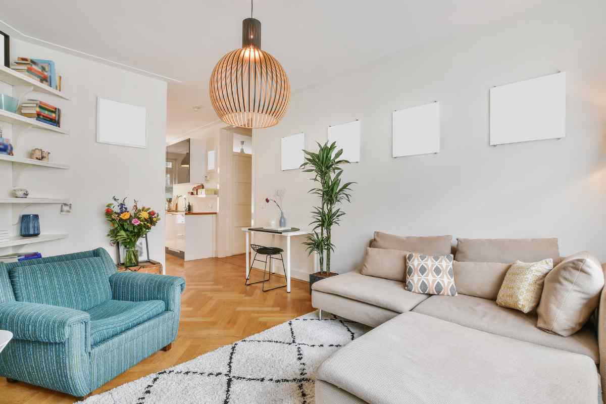 salotto pulito e in ordine